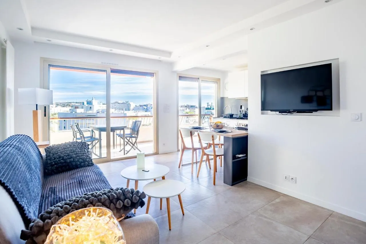 One Bdrm Flat A/C-Congress/Beaches By Olidesi contacts